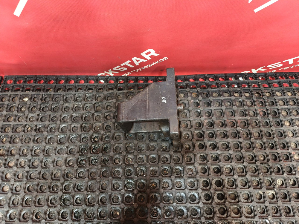 Кронштейн рессоры задней