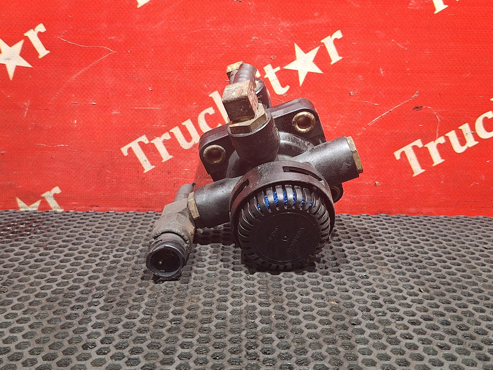 Клапан ускорительный