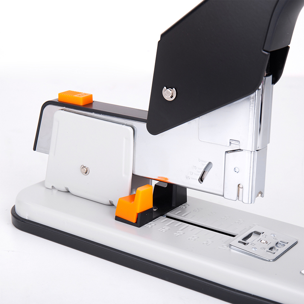 Степлер мощный DELI до 210 листов (скобы №23/6 - 23/25  ) ассорти