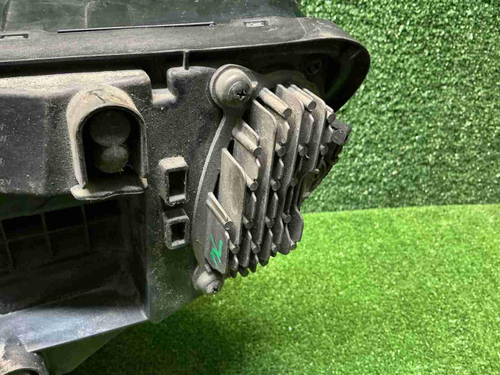 Битая Фара правая Genesis GV80 (2020-2023) LED