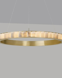 Шикарные модели в золоте и классическом черном цвете 🤍