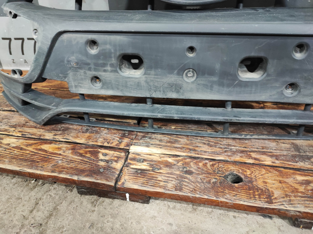 Решетка радиатора LADA Granta 18-нв Б/У Оригинал 8450100959