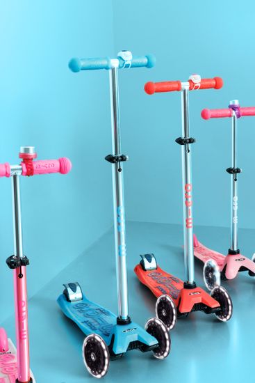 Самокат Maxi Micro Deluxe Glow LED Red