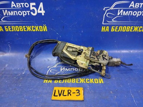 Замок двери передней правой MAZDA MPV 1997