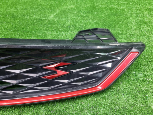 Решетка радиатора Geely Coolray (2023-н.в.)