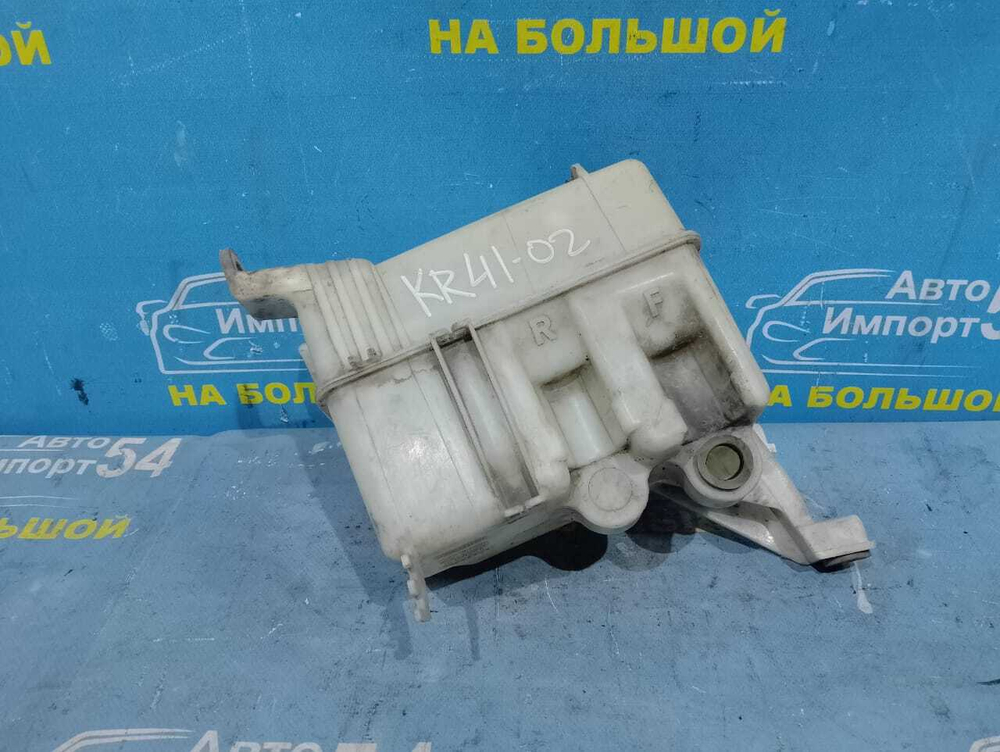 Бачок омывателя TOYOTA TOWNACE NOAH 1997