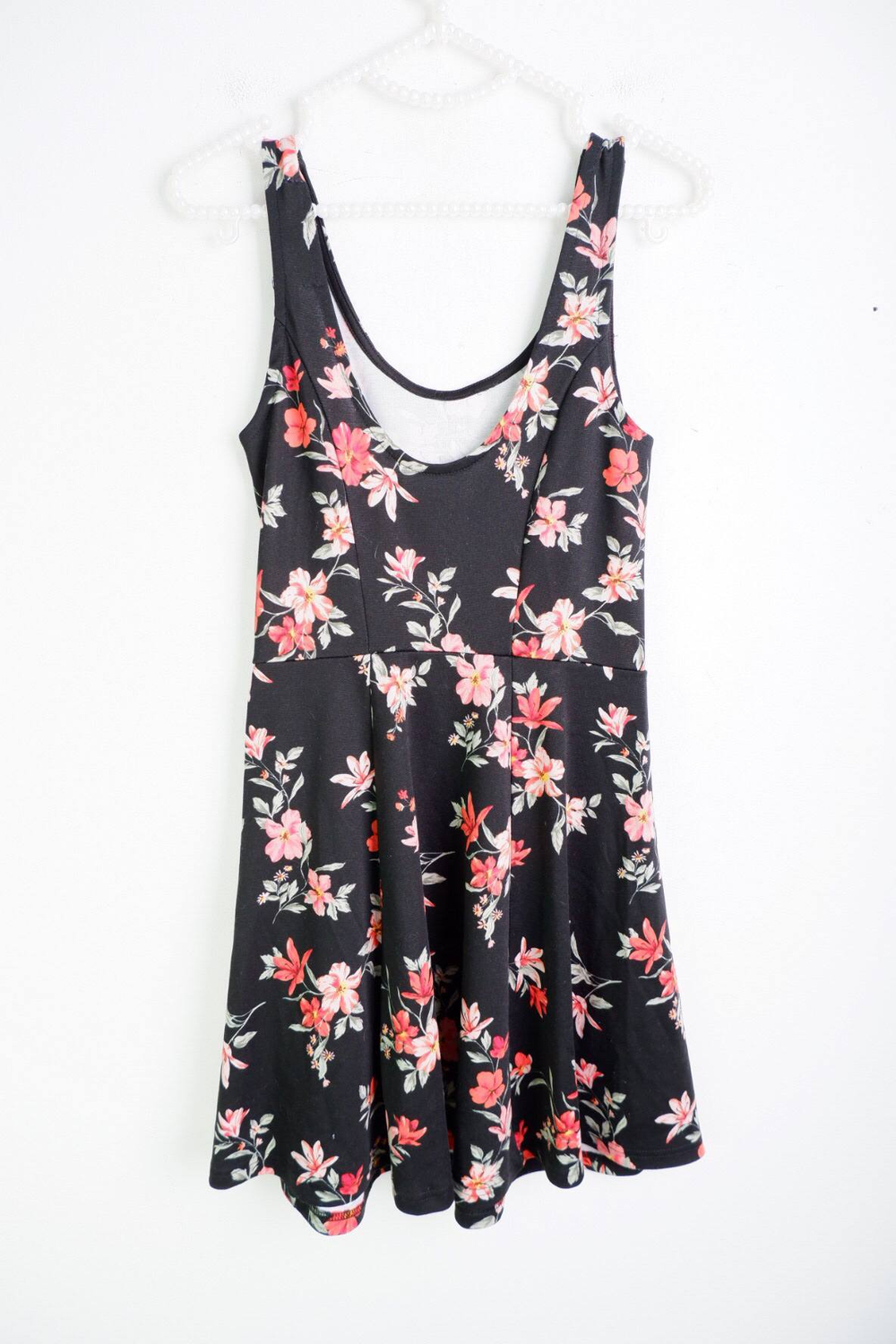 Платье с актуальным принтом, визуально на 40/42 размер