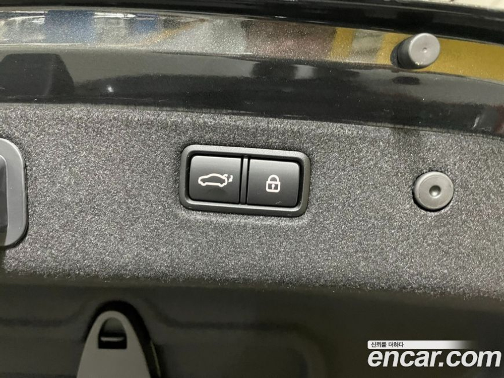 Genesis G70 2.0T AWD (03.2020)
