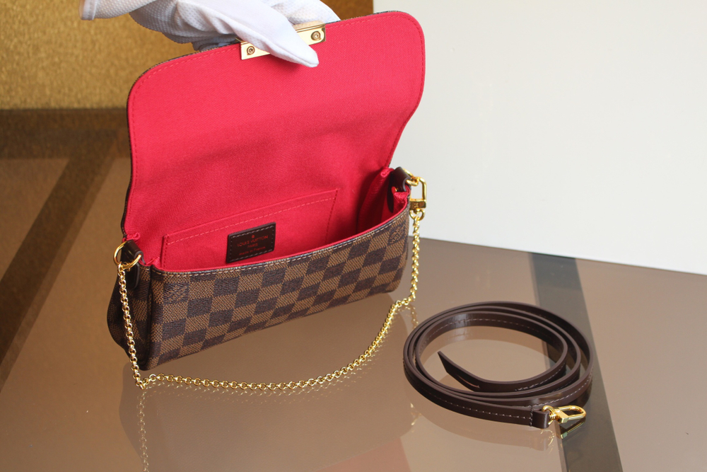 Louis Vuitton Favorite PM