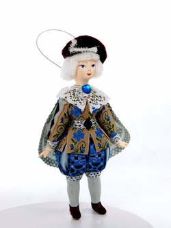 Подвесная фарфоровая кукла Паж. Сувенир ручной работы