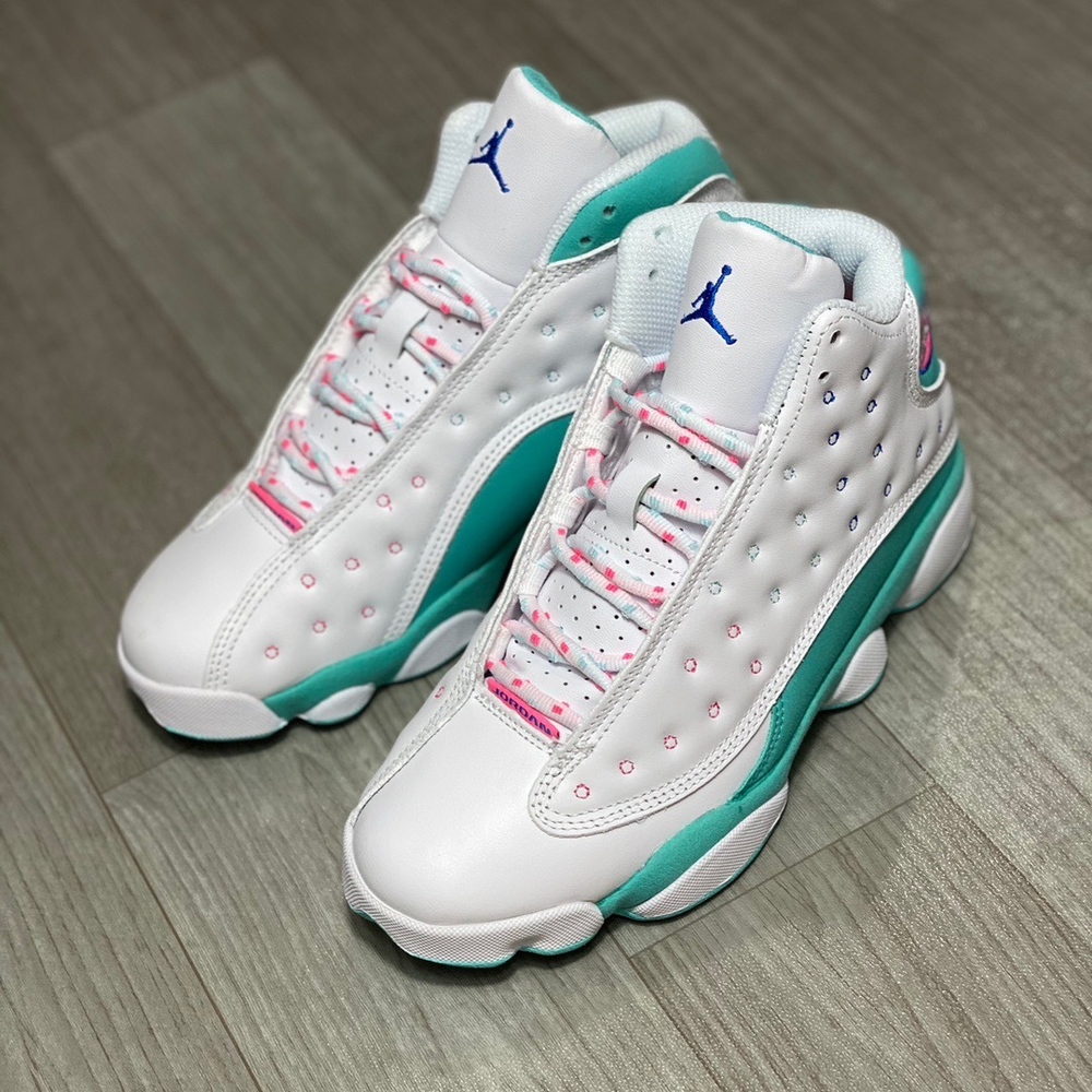 Air Jordan 13 PE “Aurora Green”