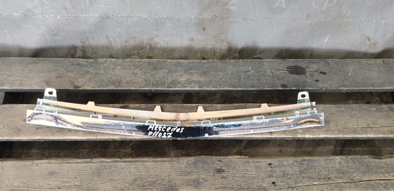 Накладка переднего бампера Mercedes C-Class (W205) 14-23 Б/У Оригинал A2058851574