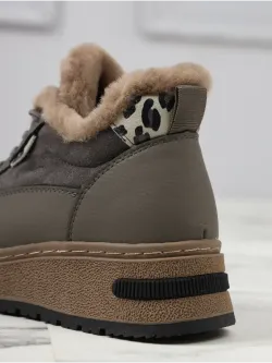 Кроссовки зимние