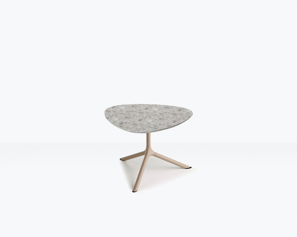 Столешница каплевидная Compact Laminate для подстолья Tripe Maxi