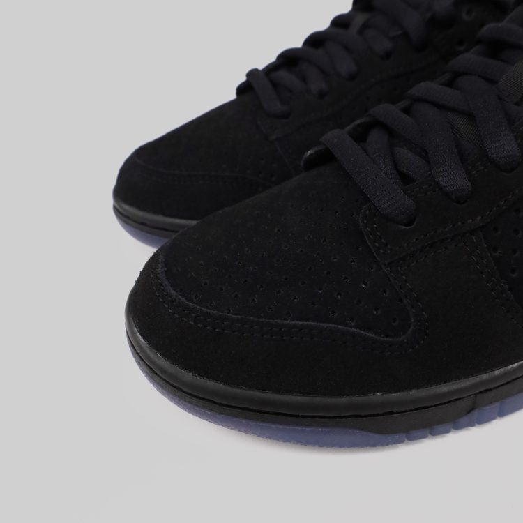 Кроссовки Nike x Undefeated Dunk Low SP артикул:DO9329-001 - купить в магазине Дайс