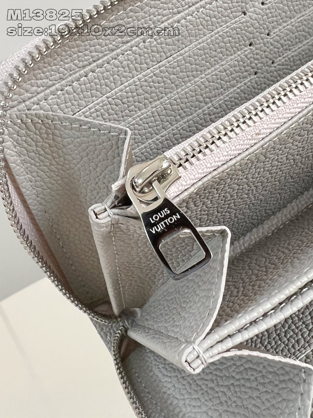 Louis Vuitton Zippy Wallet