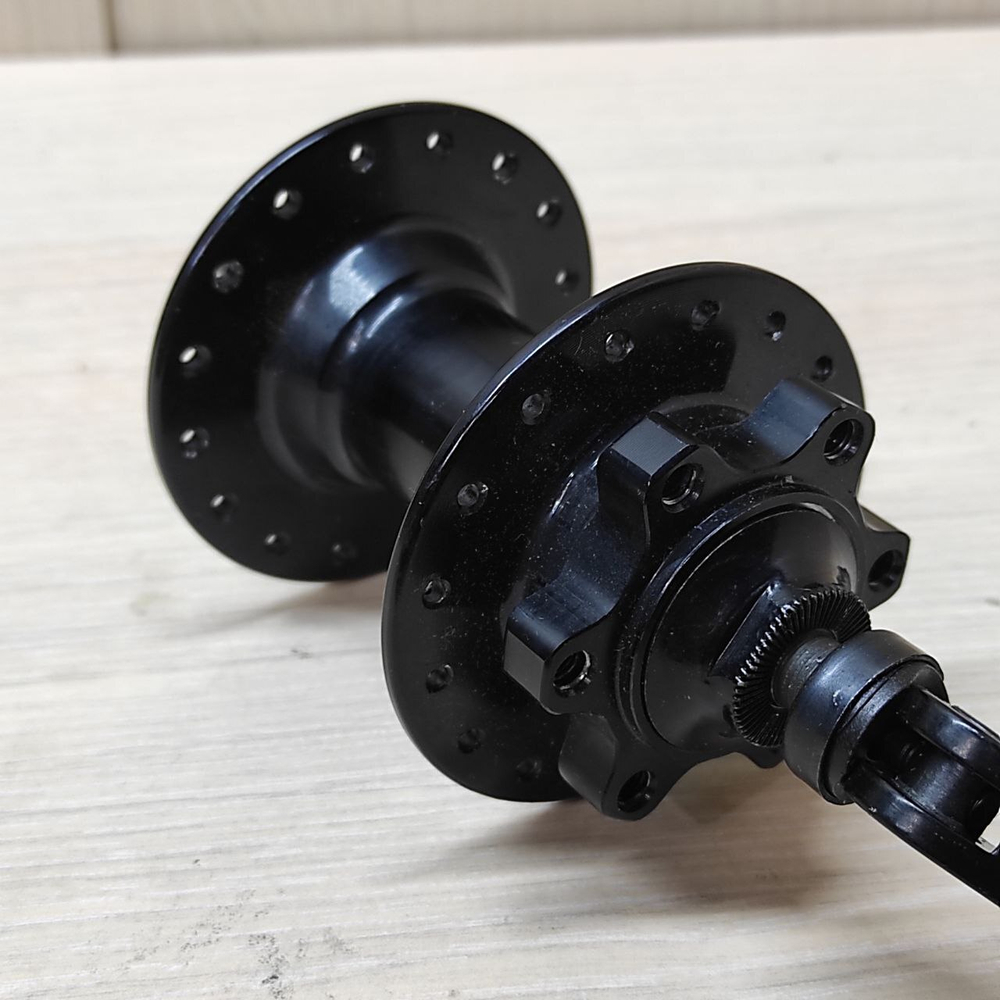 Втулка перед 32 спицы,пром подшипники,эксцентрик