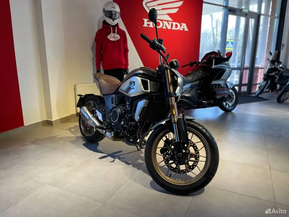 CFMoto 700CL-X Heritage, 2022