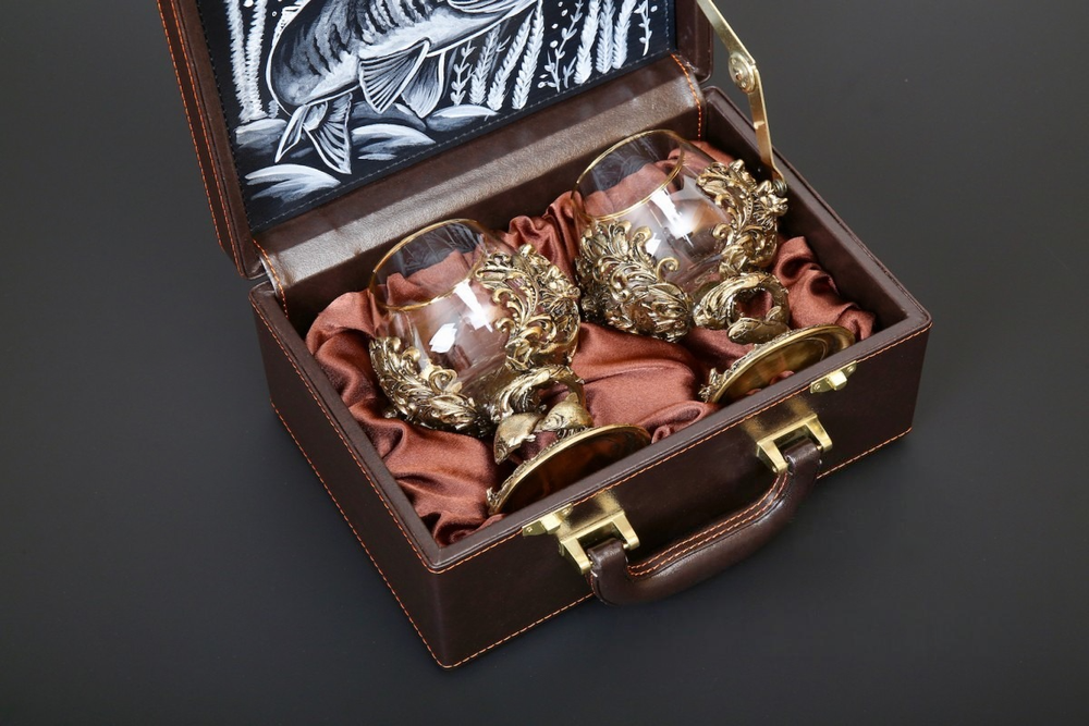 Набор бокалов для коньяка "Рыбалка Элит" 2 шт. в подарочном футляре с художественным оформлением