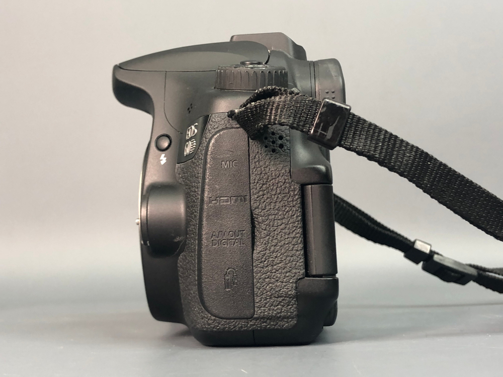 Canon EOS 60D Kit EF-S 18-55mm f/3.5-5.6 IS II