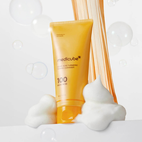 Medicube Kojic Acid Turmeric Toning Cleanser пенка для умывания с кислотами и экстрактом куркумы