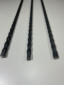 Кованый элемент торсион 1000мм квадрат полнотелый 14х14мм