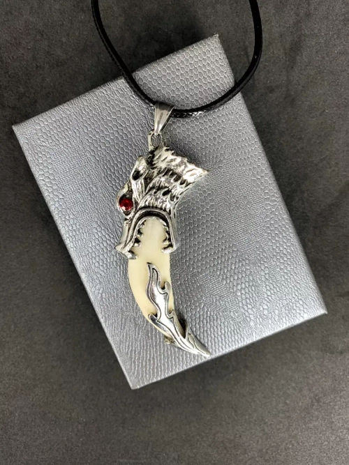 Кулон оберег амулет Настоящий Волчий Клык Зуб Волка талисман