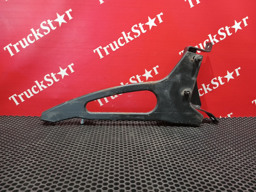 Кронштейн спойлера верхнего правый