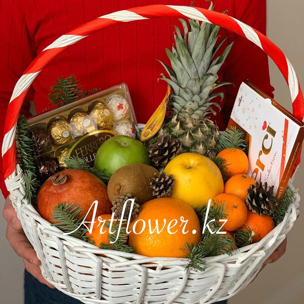 Клубника и макаронс