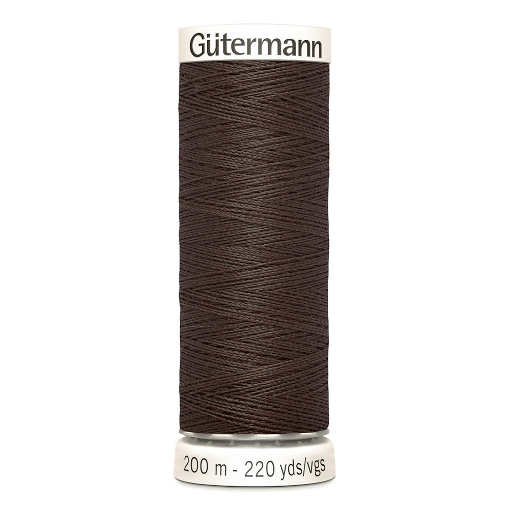01 Нить Sew-All 100/200 м для всех материалов, 100% полиэстер Gutermann 748277 (696 т.шоколад)