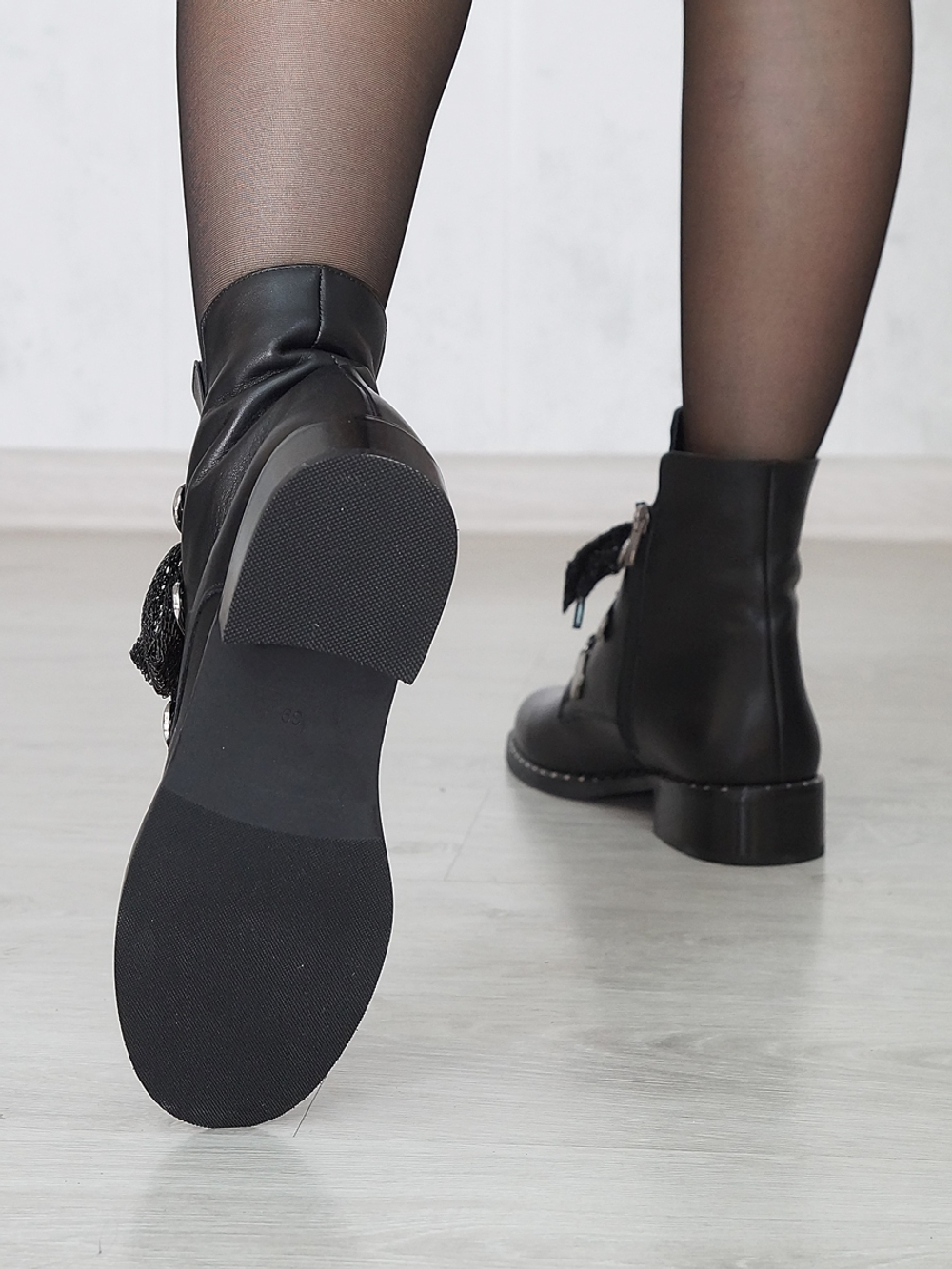 Ботинки женские MARCO MODA 670-2