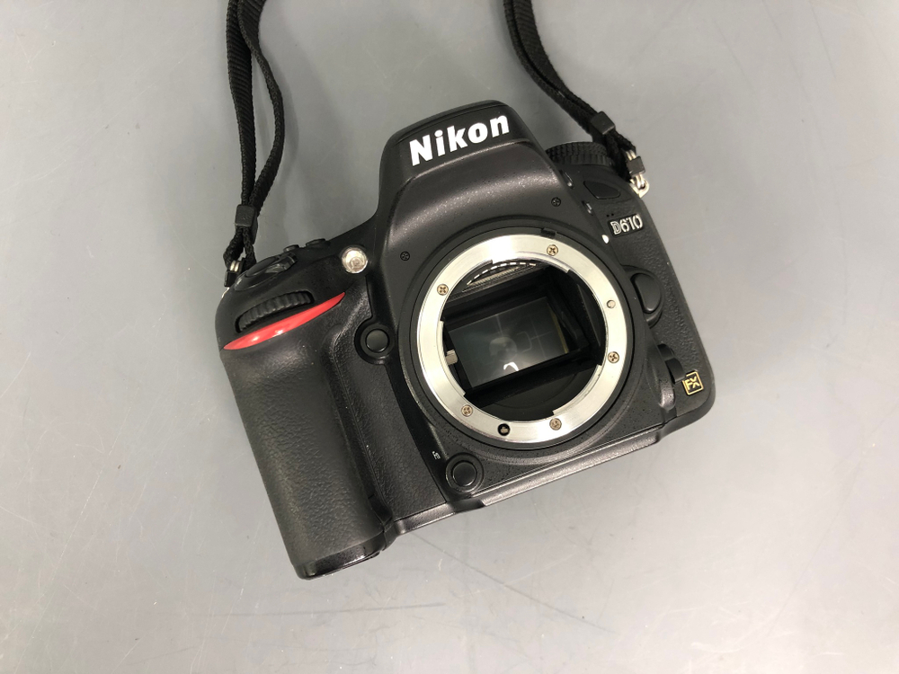 Nikon D610 123.000 кадров