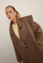 Пальто двустороннее оверсайз с шарфом