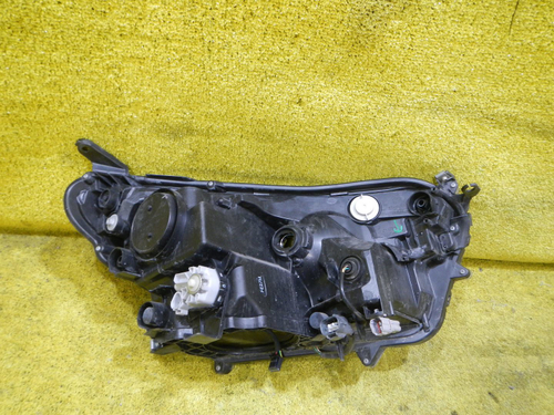 Битая Фара левая Toyota Rav 4 CA40 (2015-2019) LED