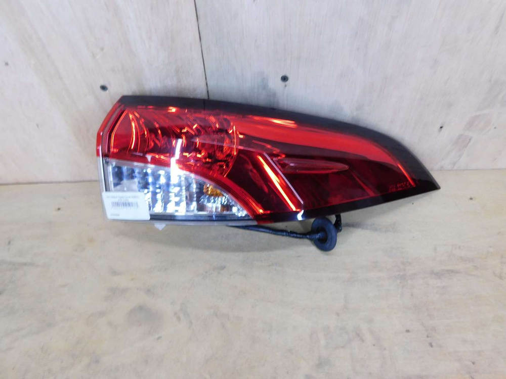 стоп правый Toyota Corolla ZWE211 2022 12-635