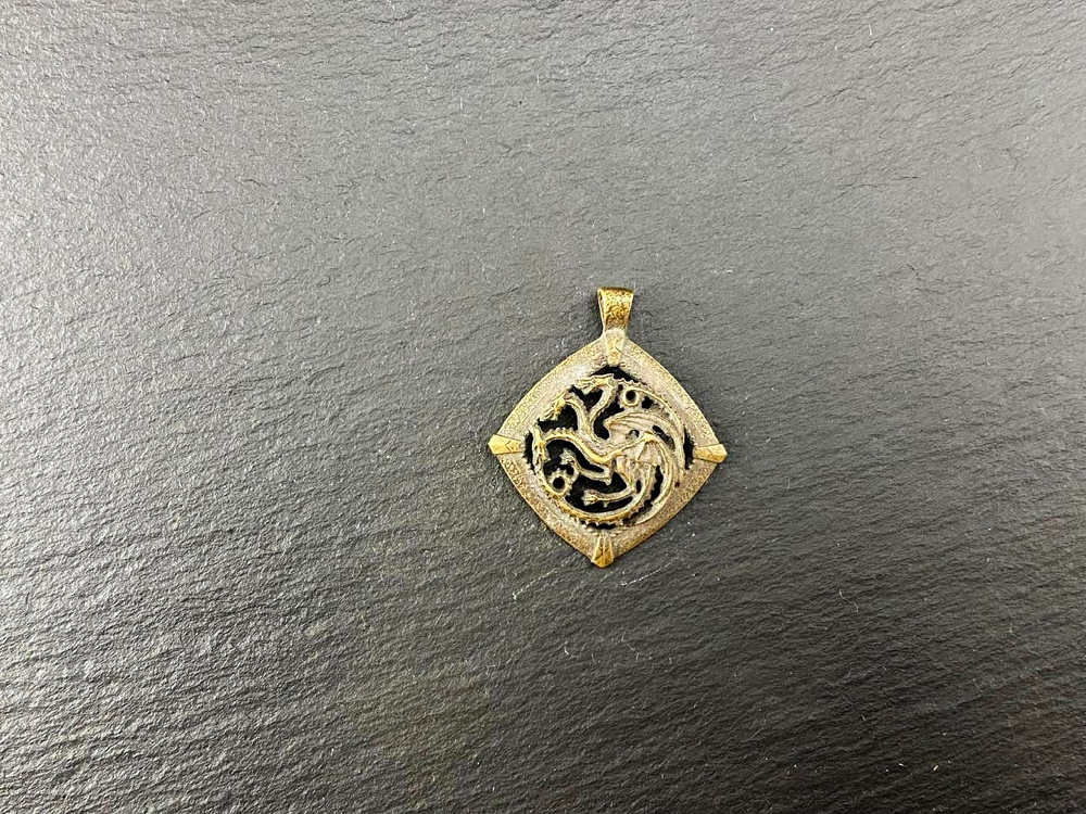 Подвеска. Герб дома Таргариенов