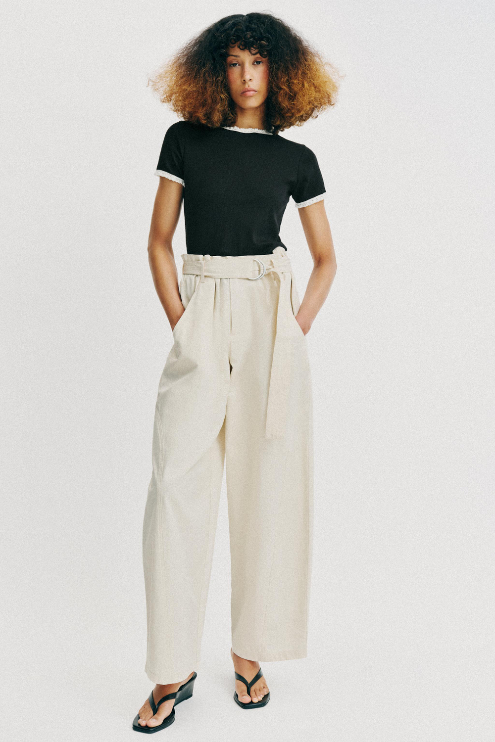 ZARA ФУТБОЛКА С КОРОТКИМИ РУКАВАМИ И КРУЖЕВОМ, ЧЕРНЫЙ/БЕЛЫЙ
