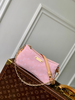 Louis Vuitton Liv Pochette