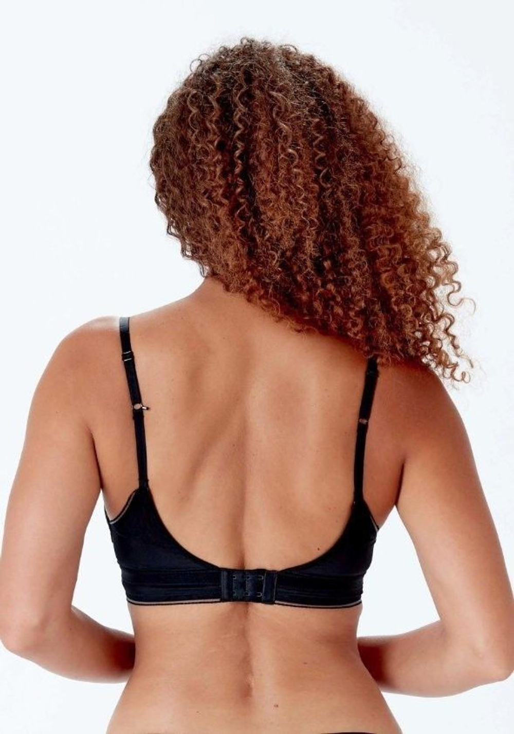 Бюстгальтер с мягкой кружевной чашкой Delicate Lace (Размер: 32FF) (Цвет: черный)