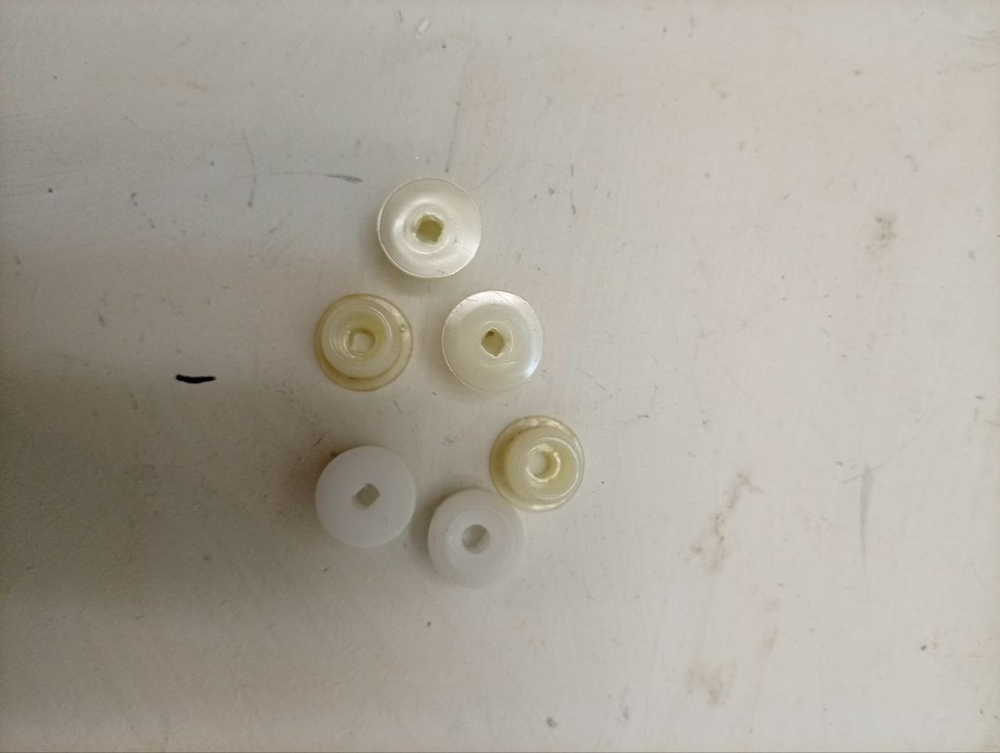 F12U2HCS2 кт15 Пластиковый крепеж, защёлки и заглушки для стиральной машины LG б/у