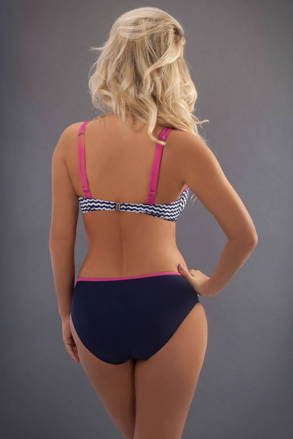 Купальник Alison с контрастной отделкой края (Размер: 40) (Цвет: синий с белым)