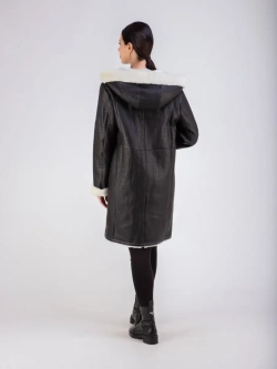 Дубленка зимняя натуральная с капюшоном