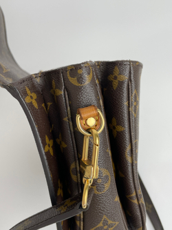 Сумка Louis Vuitton POCHETTE METIS