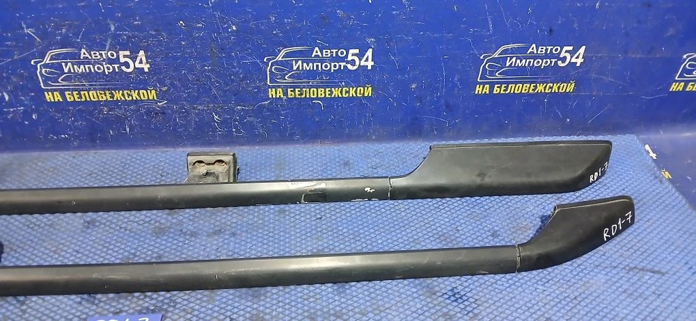 Рейлинг крыши правый Honda CR-V 1996