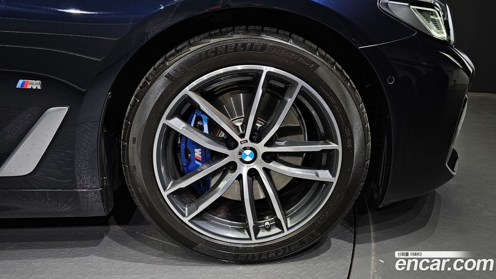 BMW 5 Series (G30) 520i M Sports (05.2022)