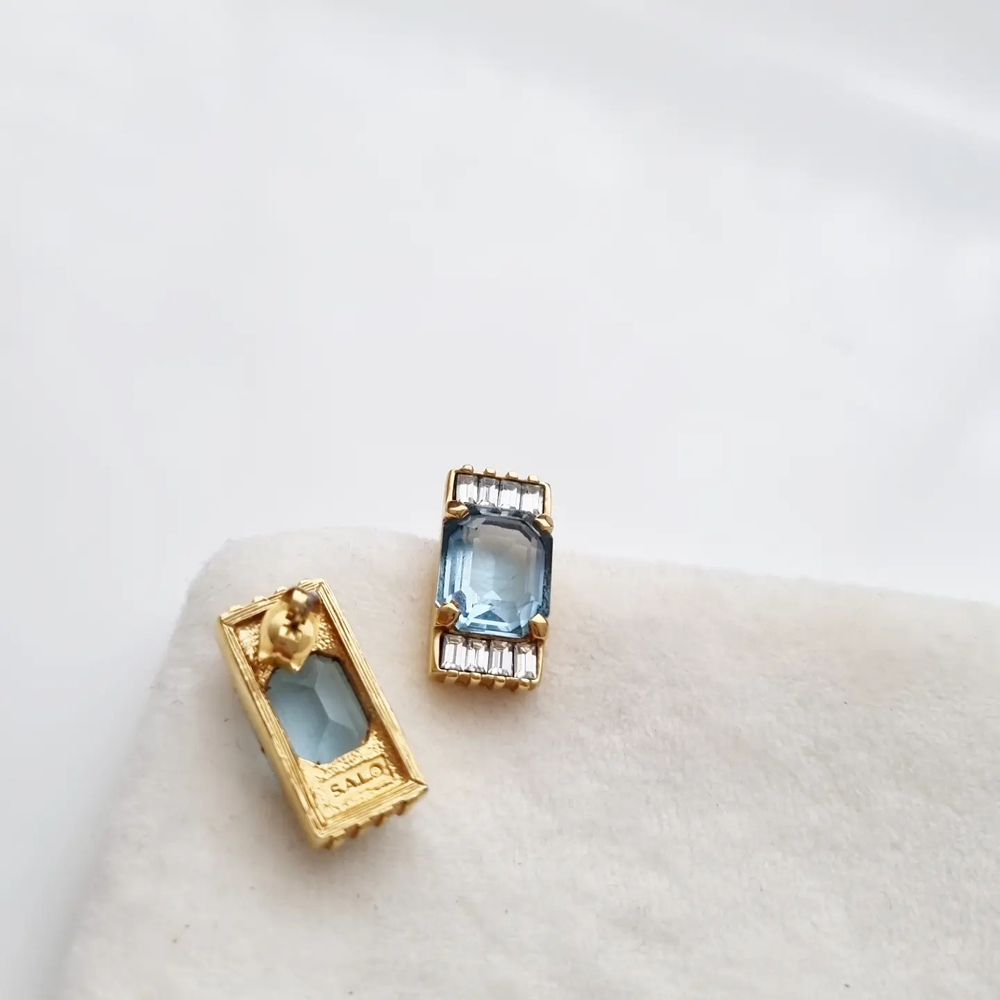 Небесно-голубые серьги Swarovski
