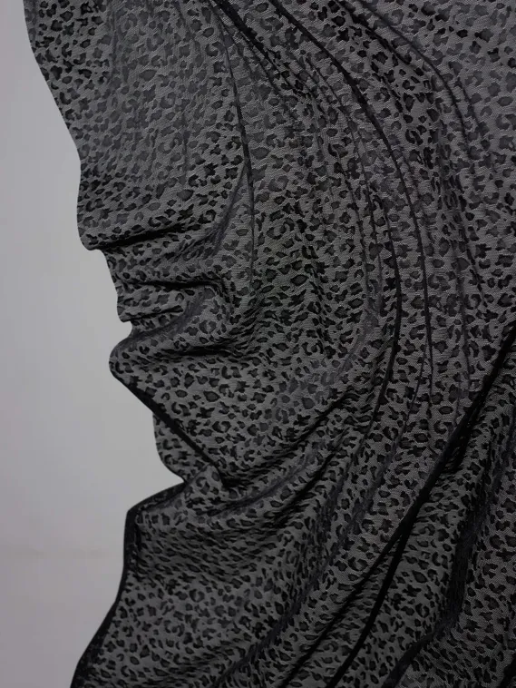 Ткань сетка эластичная, дизайн леопард, глянец, Турция, черный 170