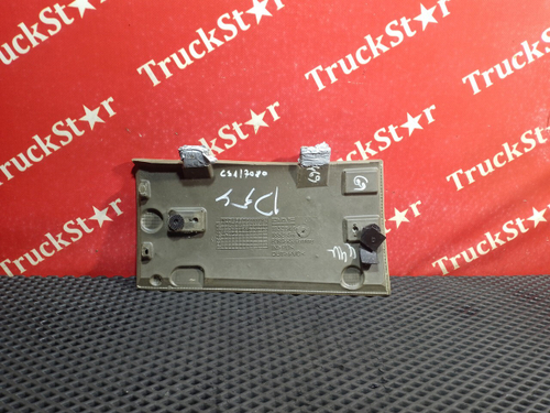 Накладка (дефект) на торпедо правая 2018г