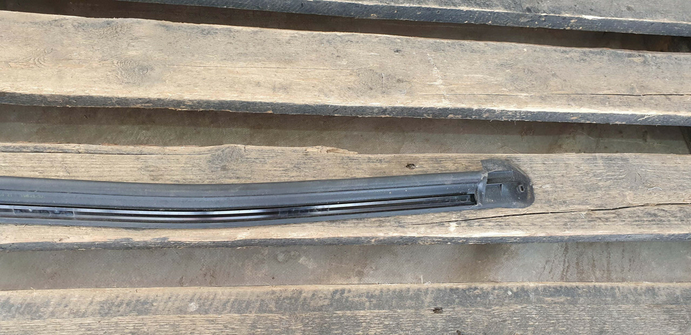 Молдинг задней правой форточки GL GLS (X166) Б/У Оригинал A1666904400