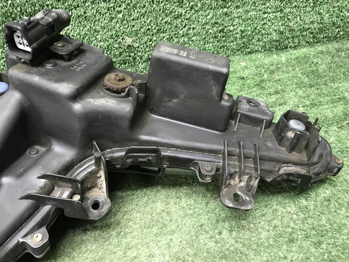 ПТФ правая Lexus LX 3 570 (2015-2023)